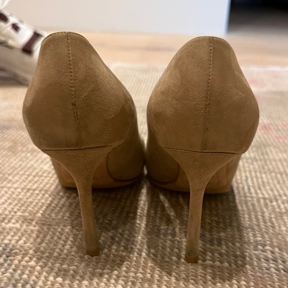 Jimmy Choo Tan Suede Pointed-Toe Heels - Picture 4 of 7